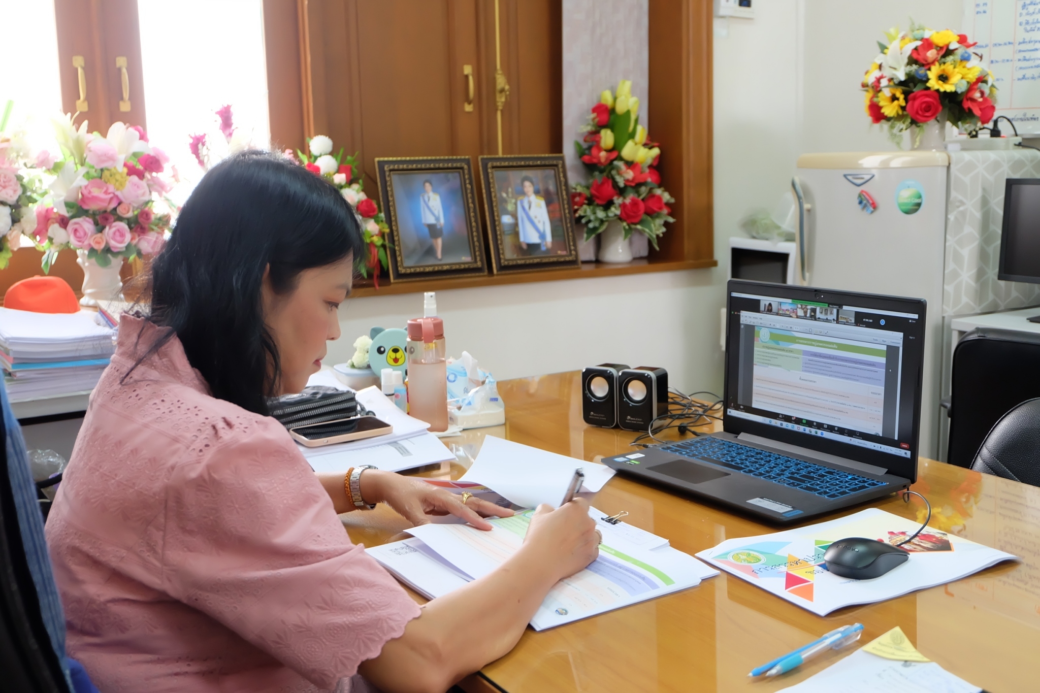 title - ผู้ตรวจราชการ ส.ป.ก. ร่วมประชุมคณะทำงานสรรหาปราชญ์เกษตรของแผ่นดินระดับเขต เขตตรวจราชการที่ 10 และ 11 ประจำปี 2567 ผ่านระบบการประชุมทางไกลออนไลน์ Application Zoom Meeting